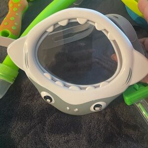 Shark-Themed swimming mask